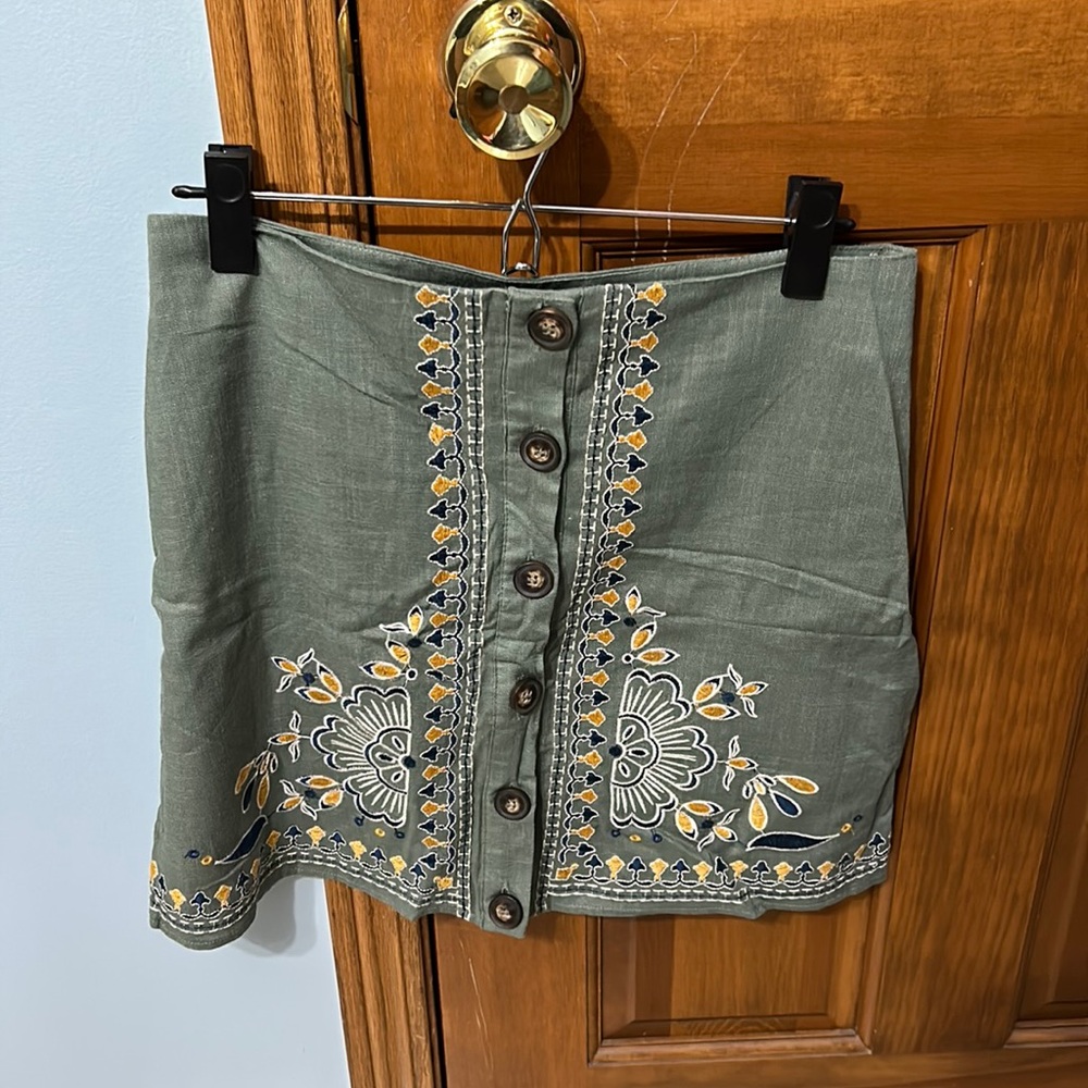 NEW WITH TAGS Francesca’s  skirt